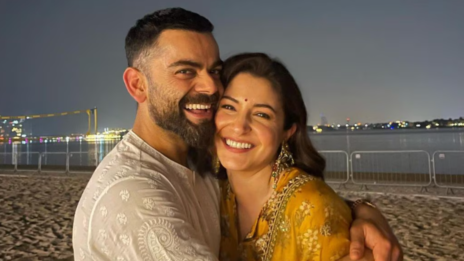 Virat Kohli & Anushka Sharma